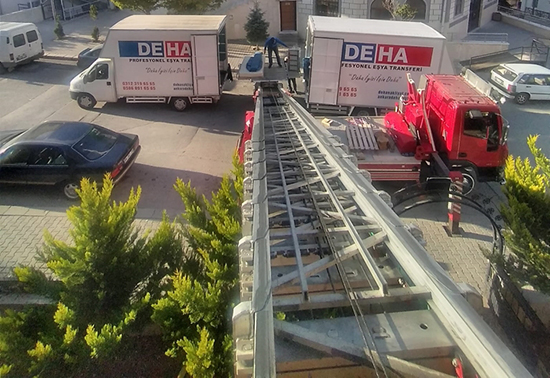 Yenimahalle Evden Eve Nakliyat İçin Asansör Hizmeti